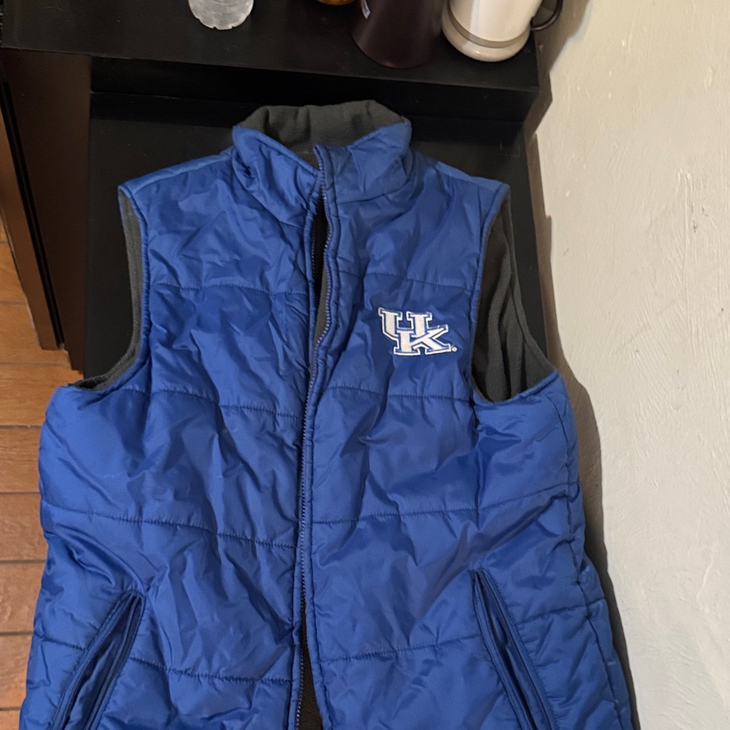 University Of Kentucky Wildcats Blue Puffer Vest With Uk Logo University Of Kentucky Wildcats Blue Puffer Vest With Uk Logo